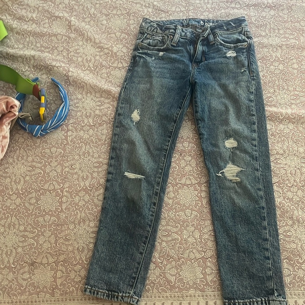 Girls size 6 Gap distressed jeans